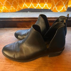 Black Boots